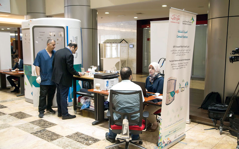 «صحة دبي» تطلق أول عيادة طبية ذكية متنقلة