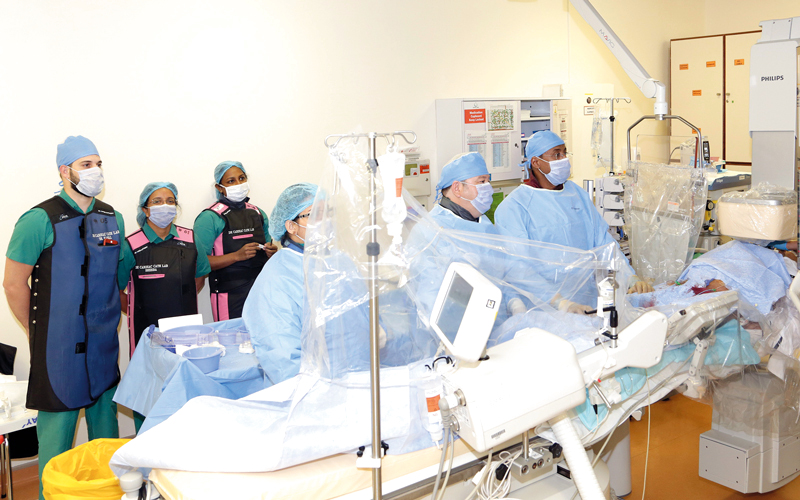 مستشفى دبي يجري 4 عمليات في القلب دون جراحة