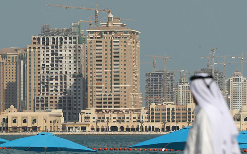 قطر تنفق 23% من الناتج المحلي لدعم اقتصادها وسط فقدان ثقة المستثمرين