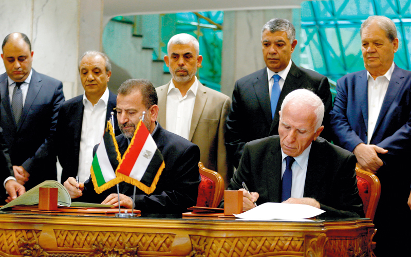 «فتح» و«حماس» توقّعان اتفاق المصالحة في القاهرة