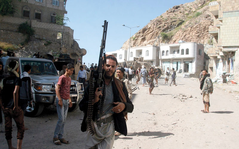 انفجار وشيك للأوضاع في صنعاء.. والجيش يسيطر على 6 مواقع في تعز