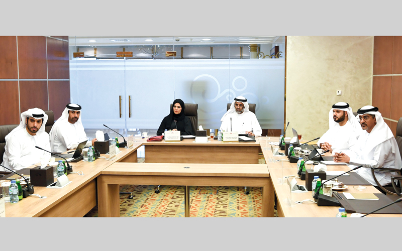 لجنة برلمانية تناقش ترجمة البرامج والأخبار لجذب المقيمين الأجانب