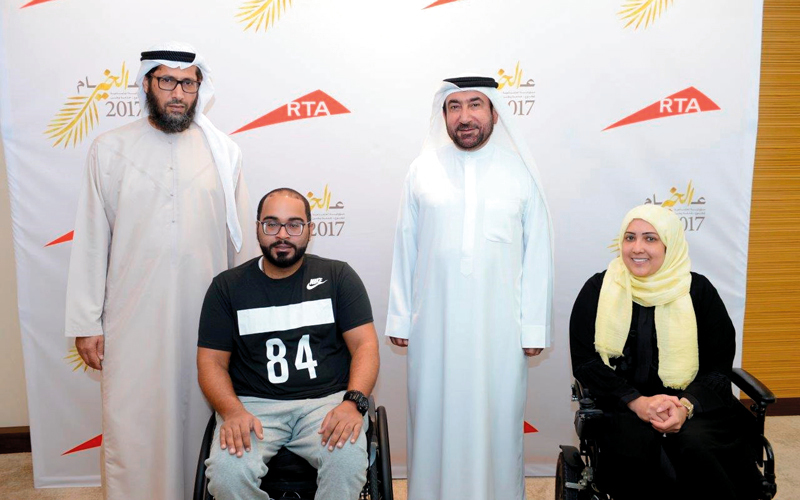 «طرق دبي» تدعم أصحاب الهمم بكراسي متحركة مجاناً