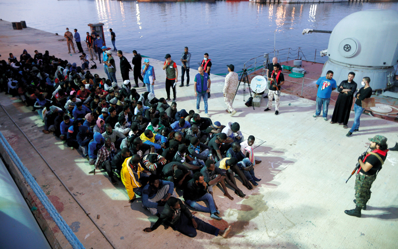 عمليات بيع المهاجرين  رقيقاً في ليبيا معروفة لدى الحكام والدول