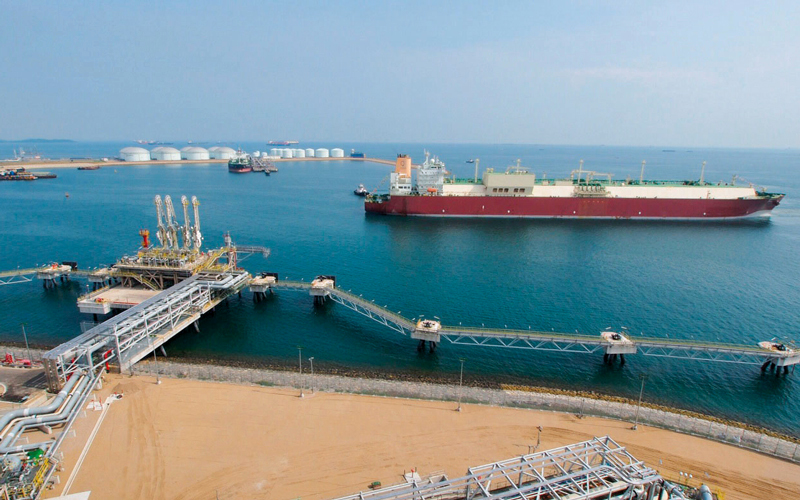 قطر تخطط لبيع الغاز بـ«الريال» لوقف تدهور العملة