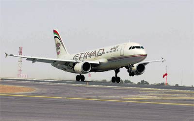 «الاتحاد للطيران» تسيّر رحلات إضافية بين أبوظبي والقاهرة