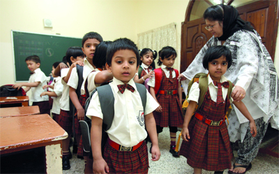 المدارس الهندية والباكستانية خارج «التقويم الموحد»