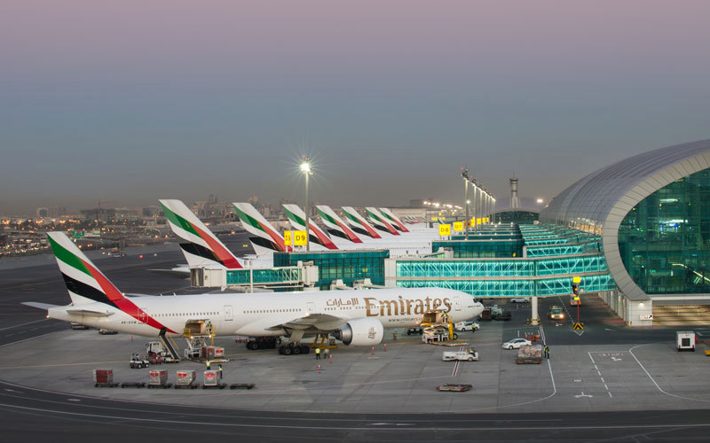 «طيران الإمارات» تخفض عدد رحلاتها إلى 5 محطات في الولايات المتحدة