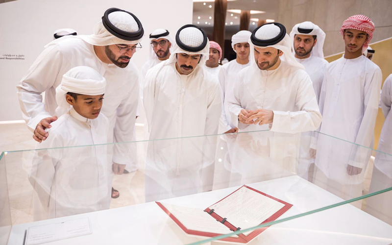 مجالس شهداء الخير الرمضانية ينظمها مكتب شؤون أسر الشهداء واللجنة العليا لعام الخير. وام