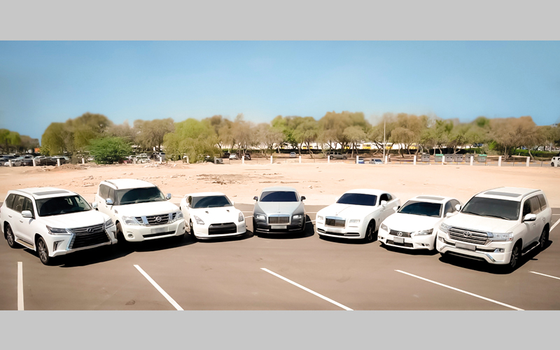 مركبات تم تحريزها جرى شراؤها بالأموال المختلسة. من المصدر