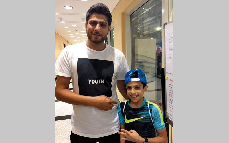 الثنائي خالد العطية وحمدان الجناحي. من المصدر