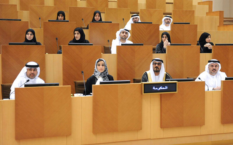 مسؤولو وزارة التربية أكدوا وجود مرشد أكاديمي لكل 300 طالب. الإمارات اليوم