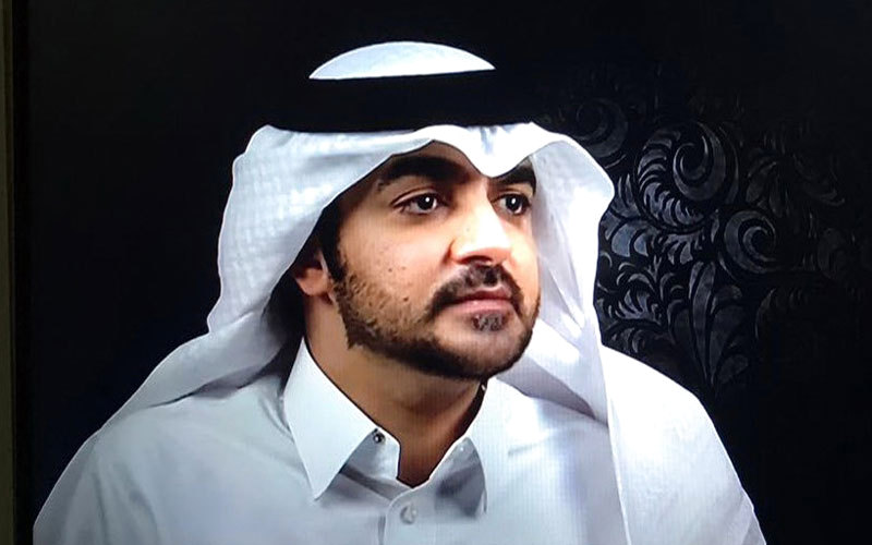حمد علي محمد علي الحمادي خلال الإدلاء باعترافات بثتها قناة أبوظبي. الإمارات اليوم