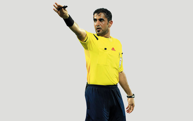 يعقوب الحمادي أدار أكثر من 100 مباراة الموسم الماضي.  الإمارات اليوم