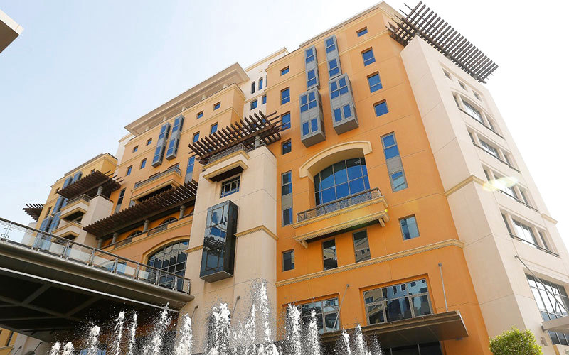 اقتصادية دبي أكدت أن وعي المستهلكين والمستثمرين والتجار بحقوقهم وواجباتهم يمنعهم من الوقوع في الأخطاء. أرشيفية