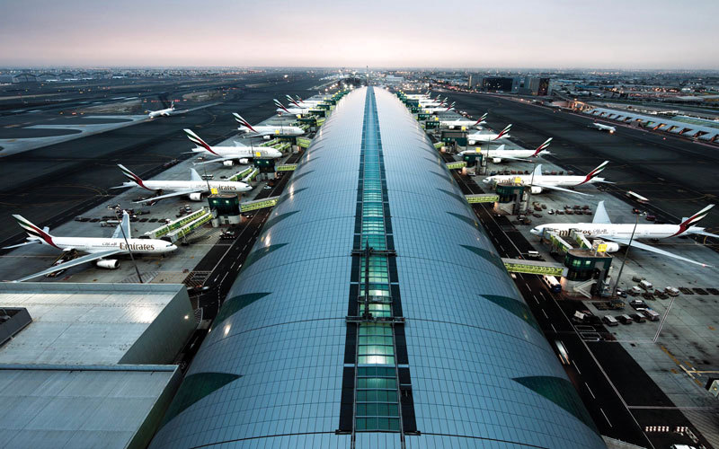 المهيري: مستقبل الطيران لدولة الإمارات مشرق جداً نظراً لجهود الحكومة في تحسين البنية التحتية للنقل خصوصاً الطيران. أرشيفية