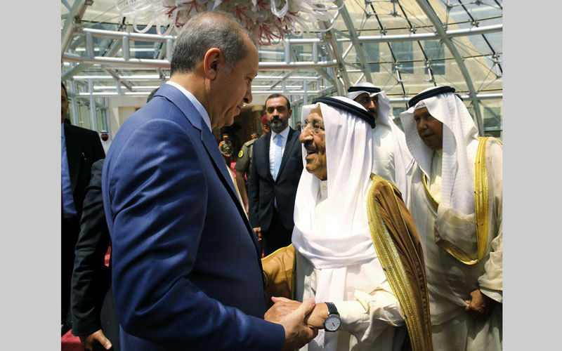 لم تفلح الدبلوماسية التركية في مساعدة جهود المصالحة الكويتية.  أ.ب