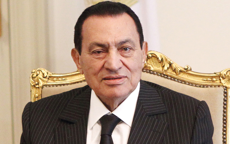 الرئيس حسني مبارك لم يتمكن «الإخوان المسلمين» من مجاراته في الحكم والتنمية الاقتصادية بعد وصولهم للحكم. أ.ف.ب