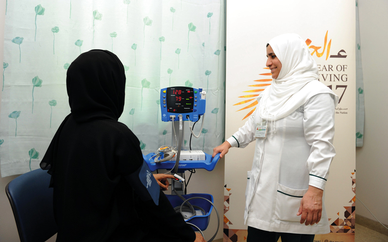 «العيادة التطوعية» تقدّم خدمات علاجية للنساء من المرضى المعسرين. من المصدر