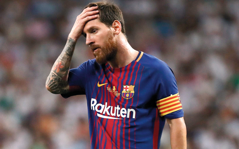 ضغط كبير على ميسي مع حاجة برشلونة لنجوم كبار بعد رحيل نيمار. رويترز