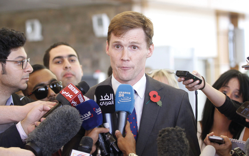 السفير البريطاني لدى مصر جون كاسون على دراية كاملة بأحوال المنطقة.  غيتي