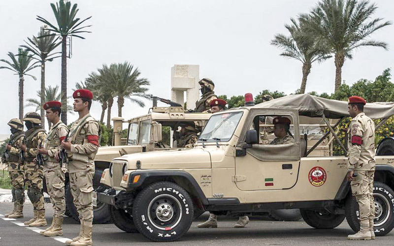 18 شهيداً بهجوم إرهابي على دورية لقوات الأمن المصرية شمال سيناء