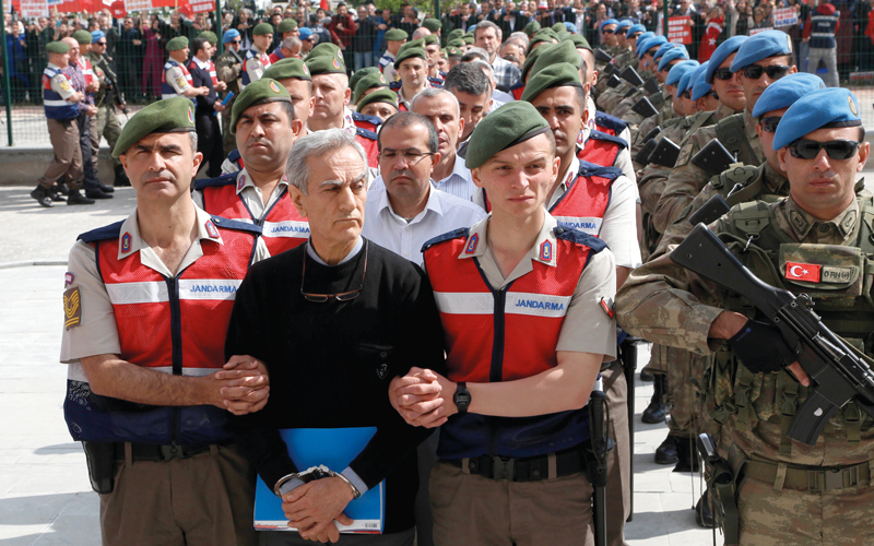 محاكمات استعراضية لمدبري الانقلاب في أنقرة