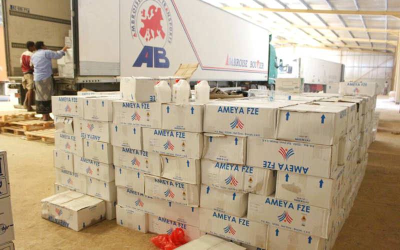 «الهلال» الإماراتي توزع 108 أطنان من الأدوية والمستلزمات الطبية على مستشفيات شبوة