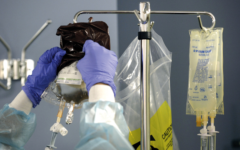 المبادرة تهدف إلى مساعدة مرضى السرطان غير القادرين. أرشيفية