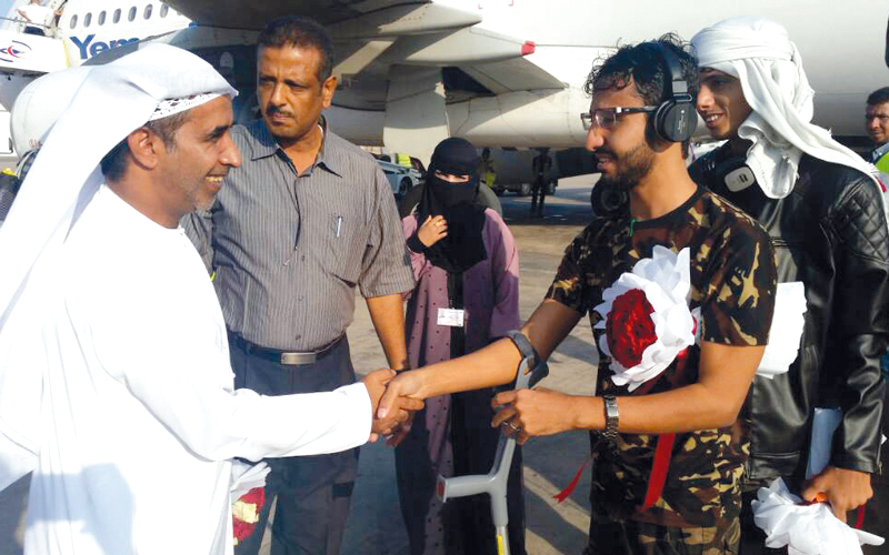 عودة 29 جريحاً يمنياً تلقوا العلاج في الهند على نفقة الإمارات