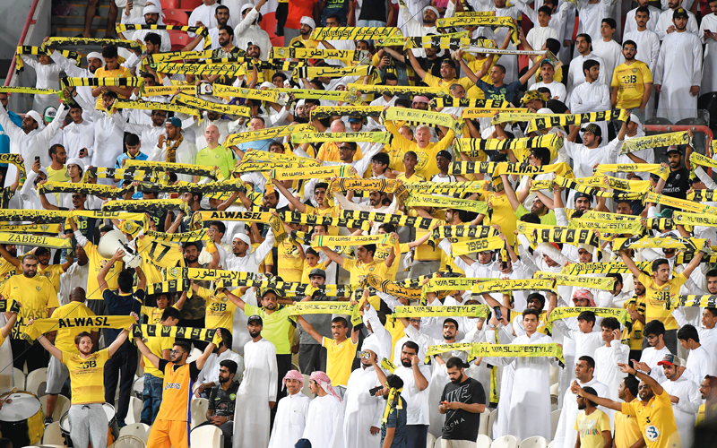 جمهور الوصل كالعادة كان خلف الفريق في قمة الجولة الخامسة أمام الجزيرة. تصوير: إريك أرازاس