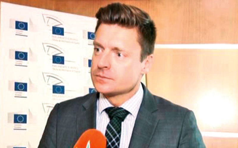 كوين متسو: قطر أسهمت وتسهم في تواجد الإخوان المسلمين بأوروبا.