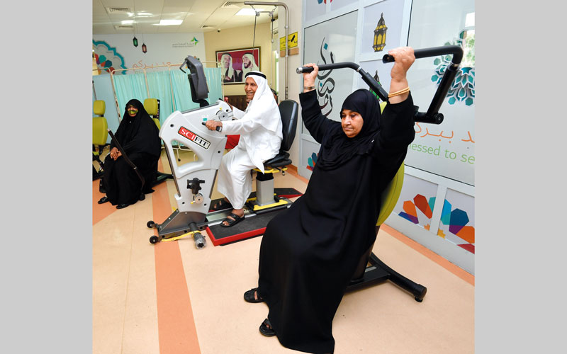 العمر لا يعدّ عائقاً أمام ممارسة الأنشطة الرياضية. تصوير: مصطفى قاسمي