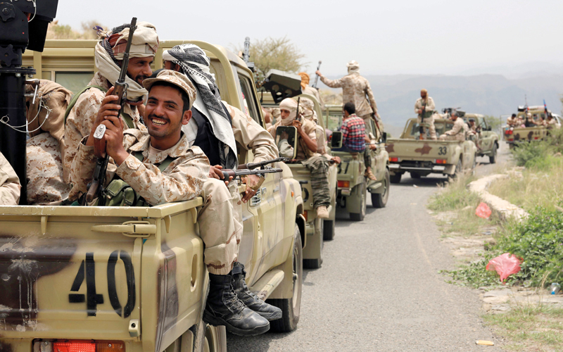 «الشرعية» تدفع بتعزيزات إلى نهم تمهيداً لمعركة تحرير صنعاء