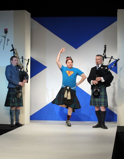 تنورة شبابية تليق بالفرح والفرفشة-المصدر :غيتي