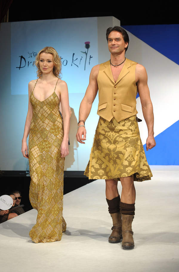 تنورة خاصة بالافراح والمناسبات السعيدة-المصدر:غيتي