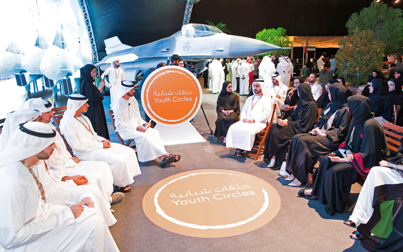 شباب مشاركون في الحلقة طرحوا فكرة تدشين وسم لمدة 30 يوماً يتفاعل من خلاله الشباب حول الأجندة الوطنية للدولة.

من المصدر