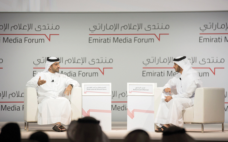 القاسمي خلال جلسة عُقدت ضمن «الإعلام الإماراتي» تحت عنوان «تعزيز التكامل الإعلامي». من المصدر
