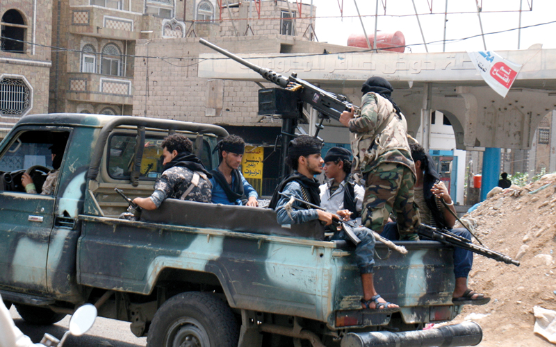 الجيش اليمني يتقدم في نهم  ويقترب من أرحب
