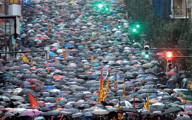 تظاهرات مؤيدة لاستقلال إقليم كاتالونيا عن إسبانيا. رويترز