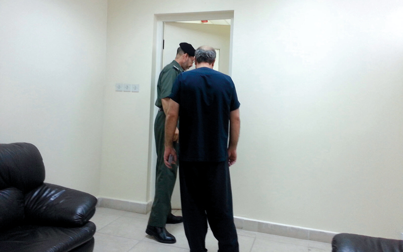 السجين «محمد» يستعيد حريته بعد سداد النفقة الشرعية