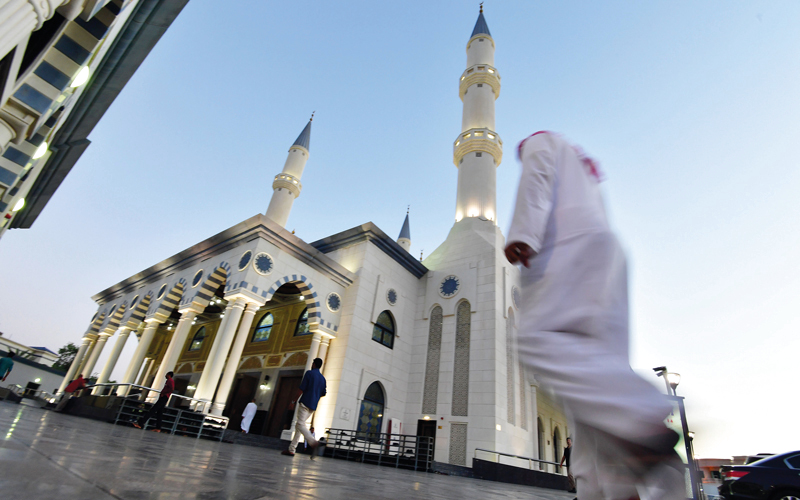 مشروع القانون حدد 5 شروط للراغبين في العمل بالمساجد.