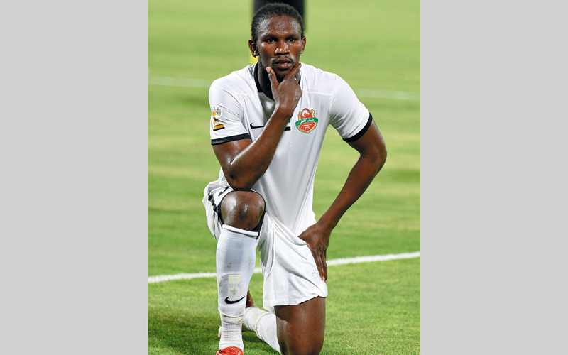 ديوب تعرض للإهانة من مشجعين على المدرجات خلال مباراة شباب الأهلي مع الوصل.