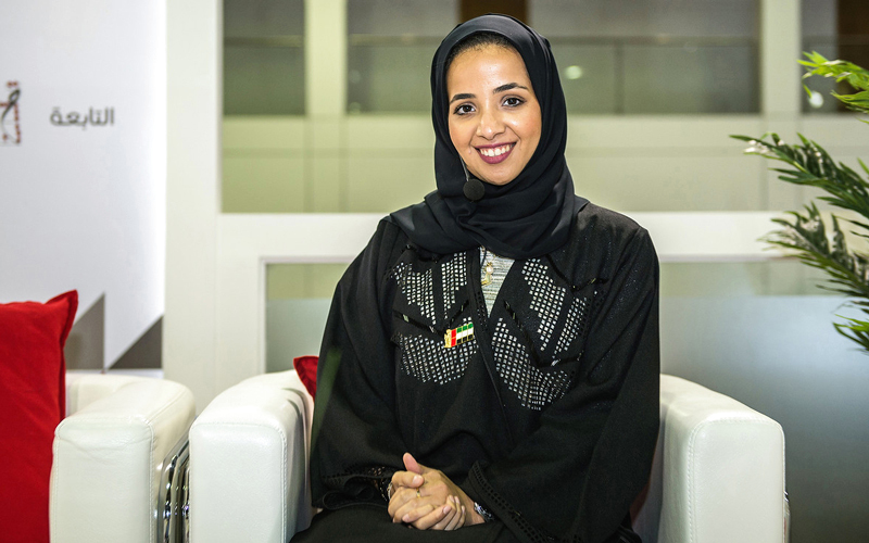 عليا بوجسيم مقدمة برنامج «حياك في بلادي» مع خليفة الفلاسي.