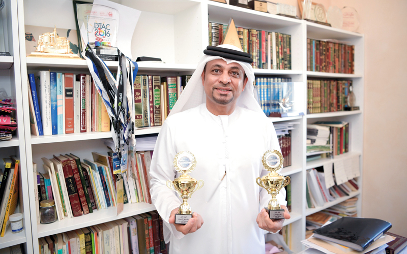 لشكري حاز 6 دروع في عدد من البطولات المحلية. تصوير: عبدالله حسن