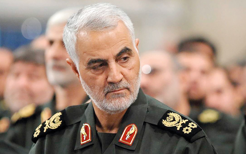 إيمانويل ماكرون دعا إلى تفكيك كل الفصائل المسلحة خلال لقائه رئيس إقليم كردستان نيغرفان بارزاني في باريس. أ.ف.ب