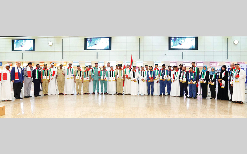 فريق «هويتي» في «مطارات دبي» خلال استقبال الزوّار البحرينيين القادمين إلى الإمارات.

وام