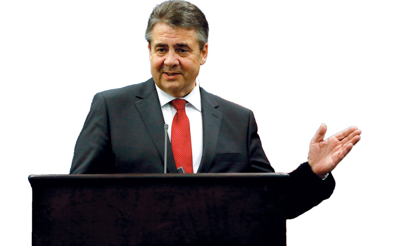 وزير الخارجية الألماني سيغمار غابريل طالب بأن تكون ألمانيا أكثر جرأة في السياسة الخارجية. رويترز