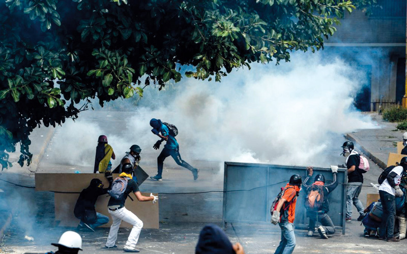 المواجهات مع قوات الأمن تجدّدت ثانية. أ.ف.ب