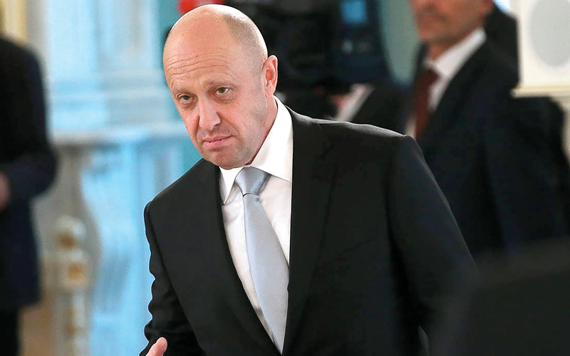 يفغيني بريغوجين.. تلقبه وسائل الإعلام الروسية بـ «طباخ بوتين».